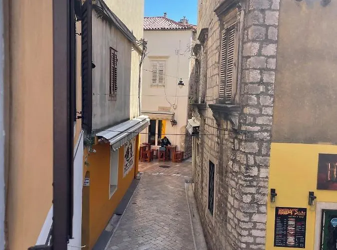 Old Town Center Lejlighed *